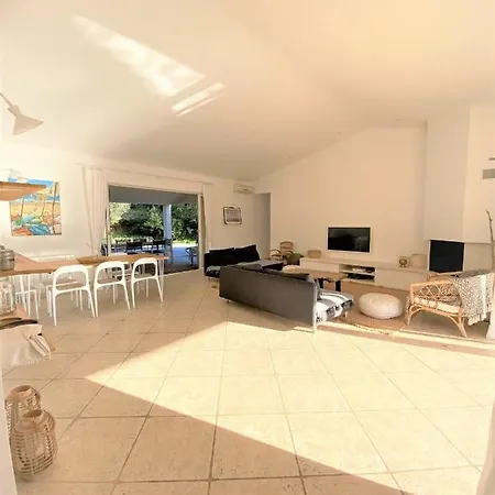 Superbe Avec Piscine Chauffee Et Acces Direct A La Plage 빌라 생트-뤼시 드 포르토-벡시오
